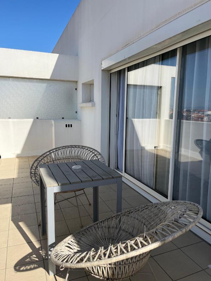 Les Sables - Urban Style - By Logis 3*